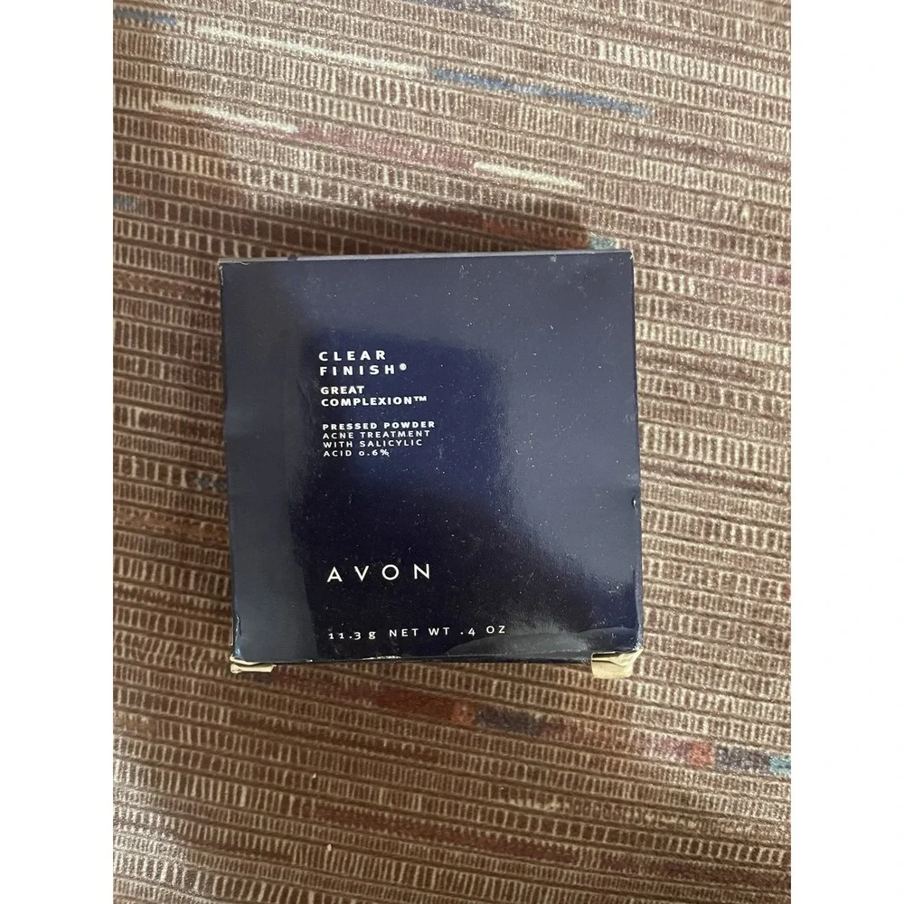 Avon Clear Finish Great Complexion Pressed Powder Acne Treatment 11.3g Natural B